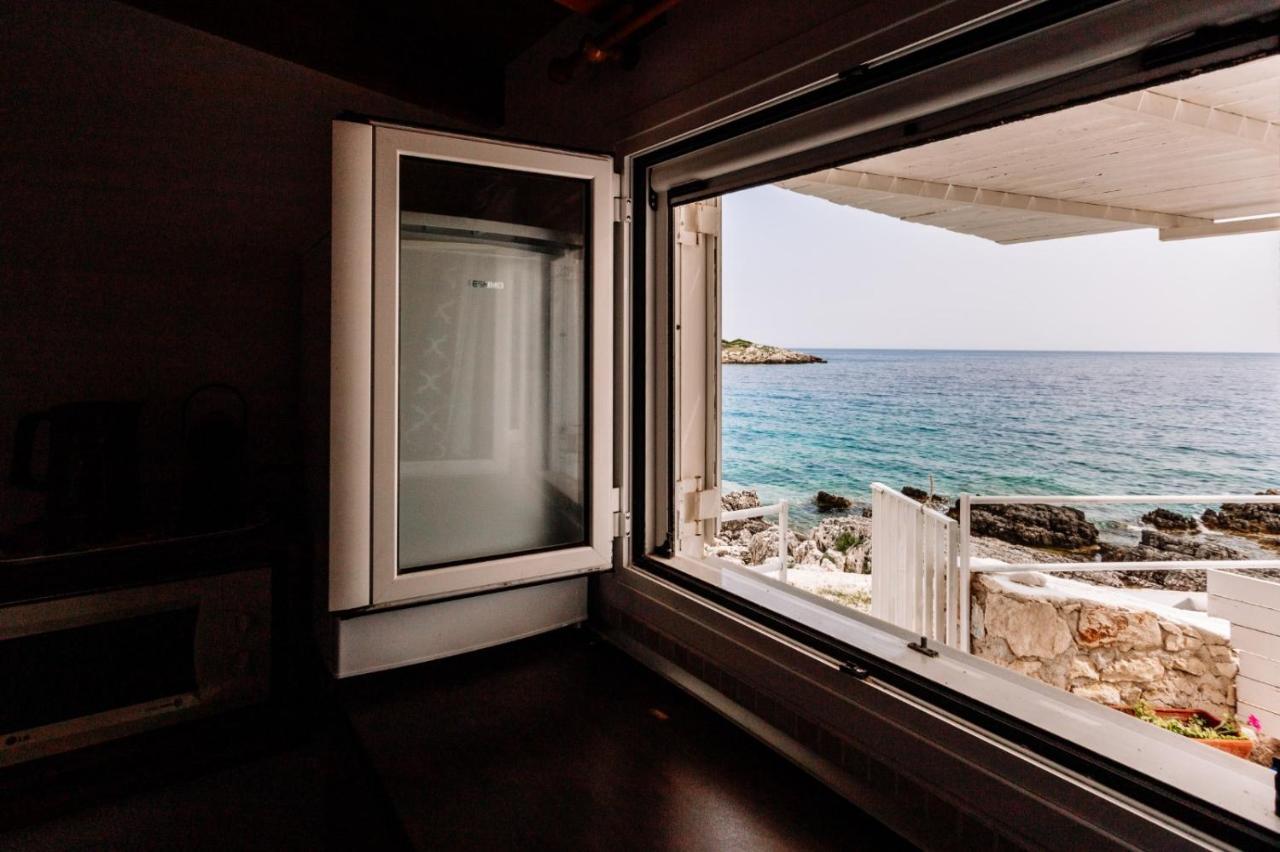 Floreika Studio By The Sea Skinaria Exterior photo